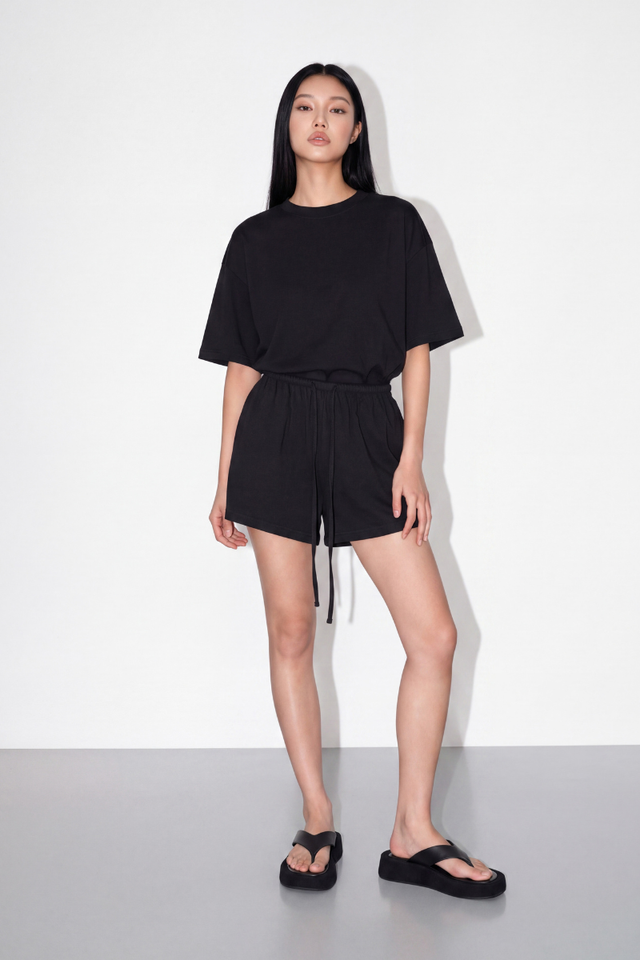 OLSEN OVERSIZED T-SHIRT (BLACK)