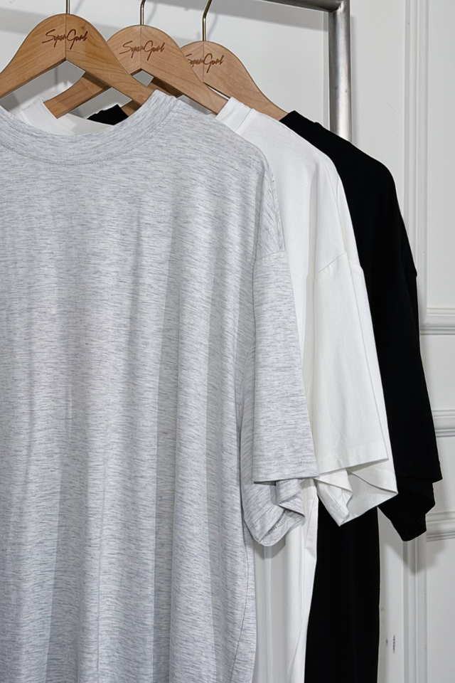 OLSEN OVERSIZED T-SHIRT (BLACK)