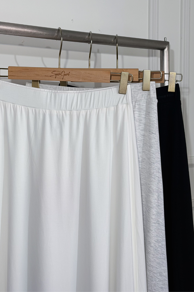 OLSEN OVERSIZED T-SHIRT (WHITE)