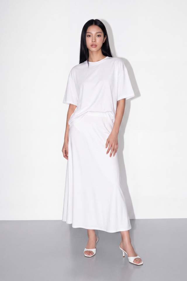OLSEN OVERSIZED T-SHIRT (WHITE)