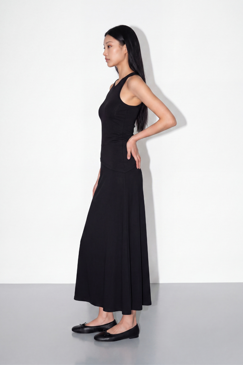SOHEE SLANTED HEM PADDED TOP (BLACK)