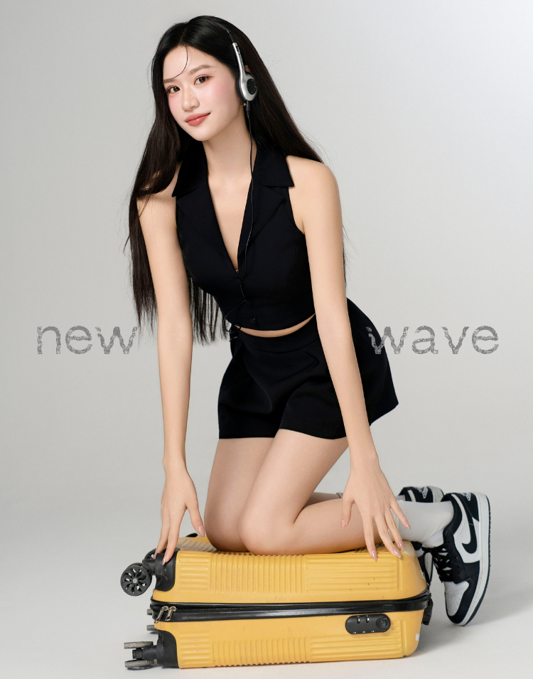 NEW WAVE : CHAPTER 1