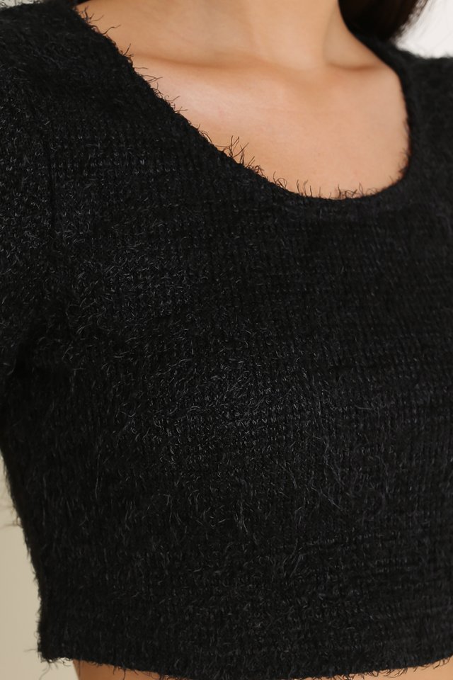  MOLLY MAO MAO TOP (BLACK) 