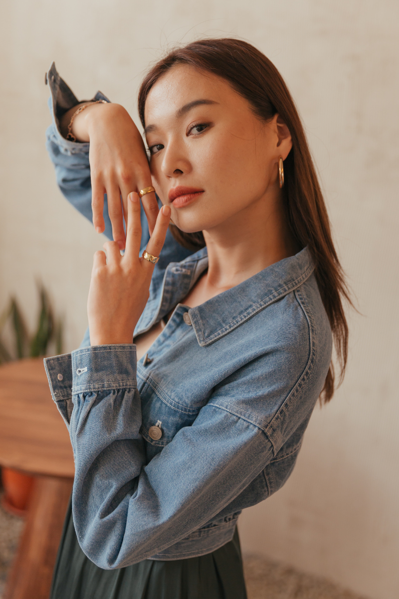 COCO CROP DENIM JACKET (DARK WASH)