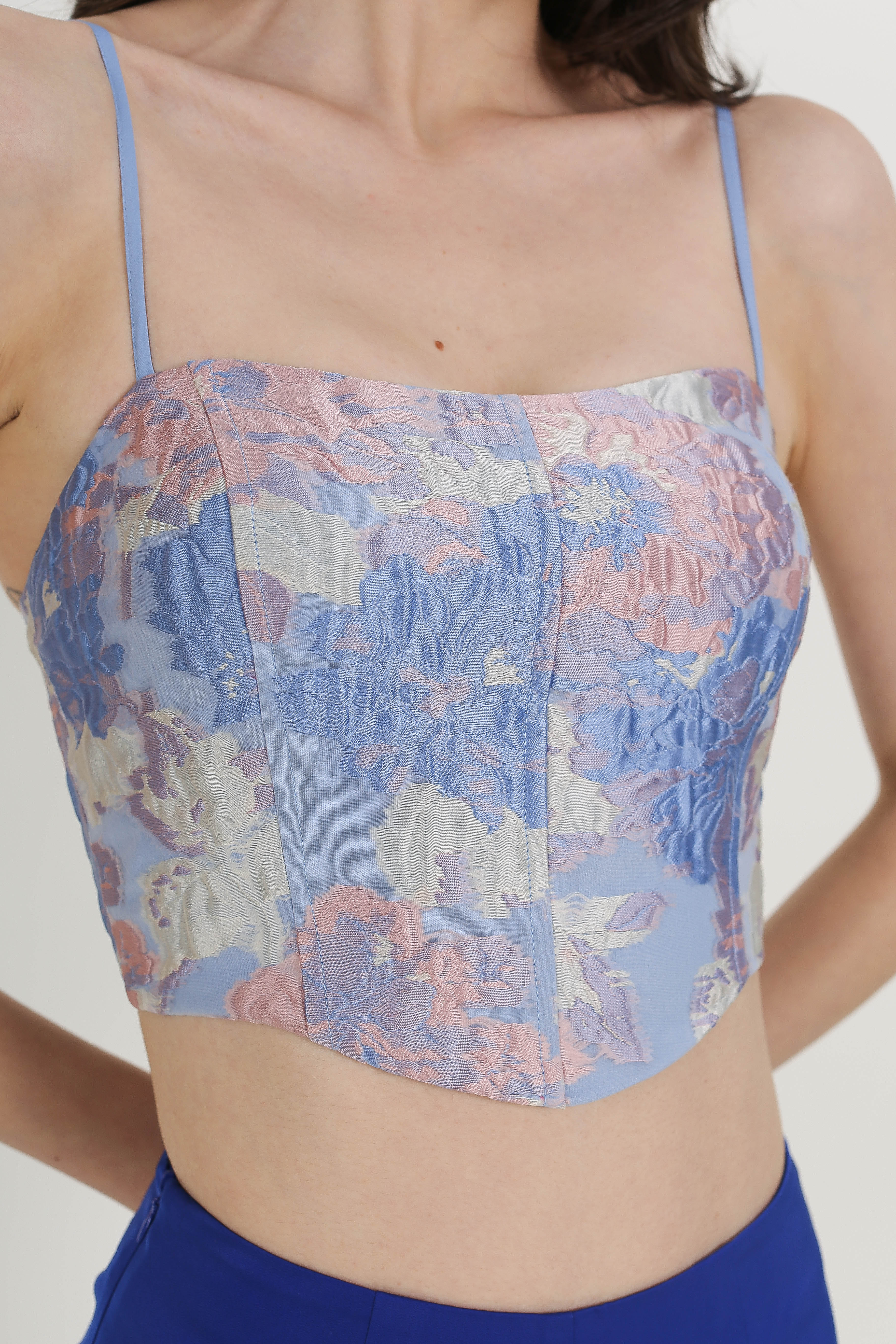 ONDREA ORGANZA TOP (BLUE FLORAL)